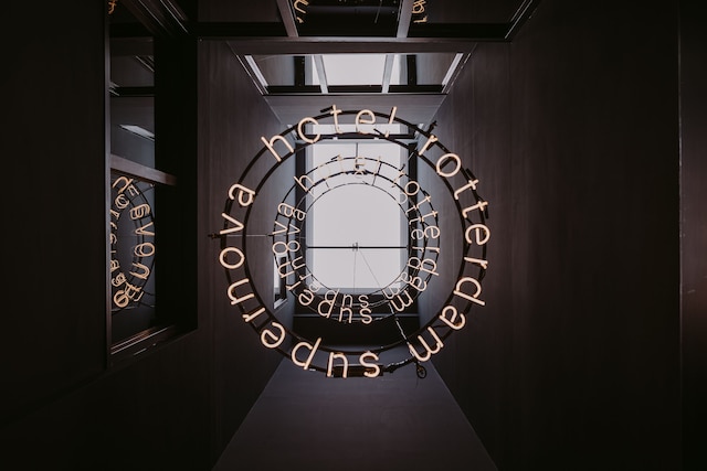 スーパーノヴァ ホテル