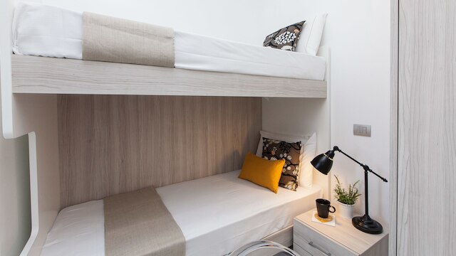 レンタル イン ローマ ピアッツァ ヴェネツィア ビュー ラグジュアリー アパートメント