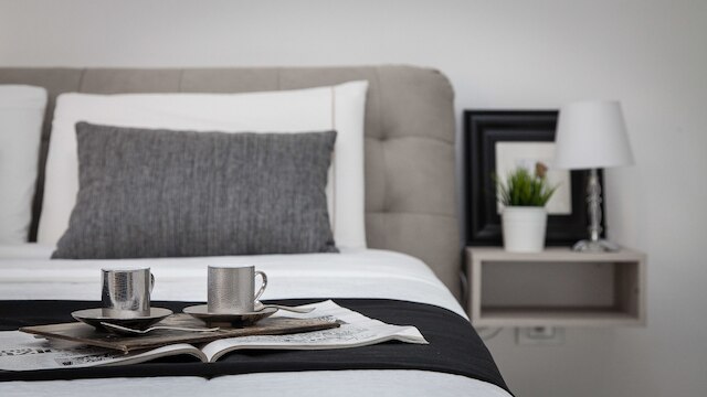 レンタル イン ローマ ピアッツァ ベネツィア ラグジュアリー アパートメント B