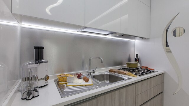 レンタル イン ローマ ピアッツァ ベネツィア ラグジュアリー アパートメント B