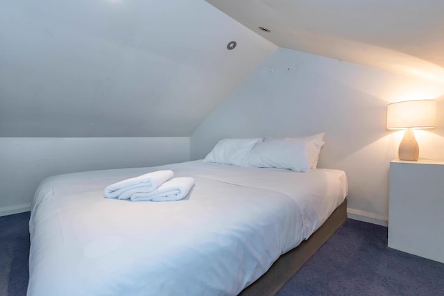 エア M8 アパートメンツ オン マウント ストリート