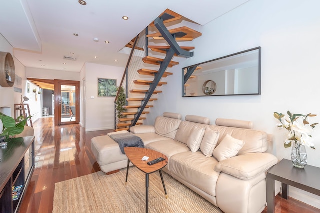 エア M8 アパートメンツ オン マウント ストリート