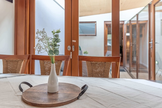 エア M8 アパートメンツ オン マウント ストリート