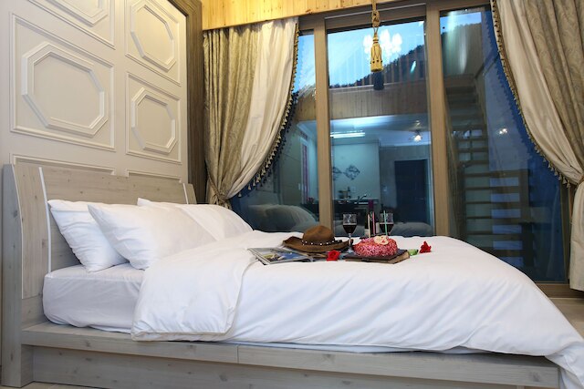 ムーン オン ザ クラウド