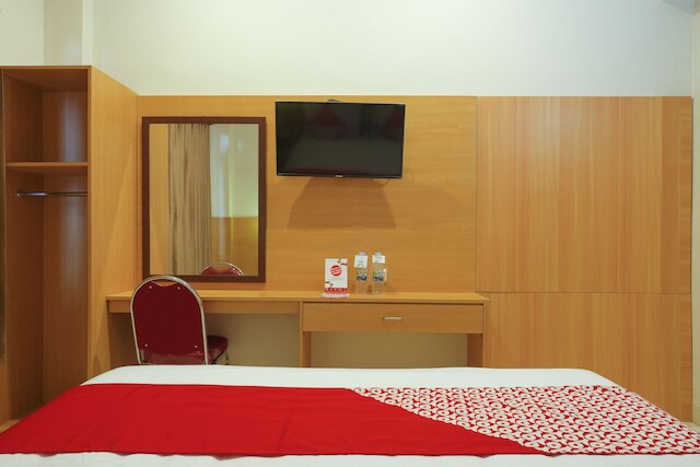 OYO 902 ホテル ポンドク アングン