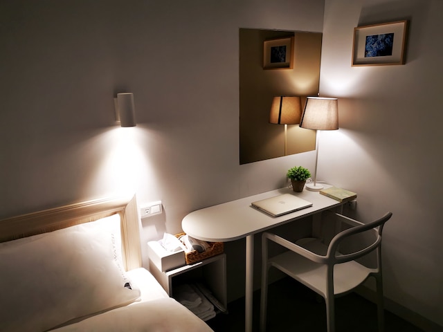 ブルーウォーター ホテル 桃園 (藍水軽旅)