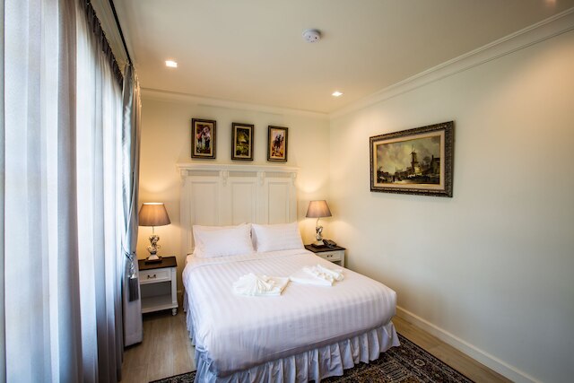 マーチャント ヴィラ