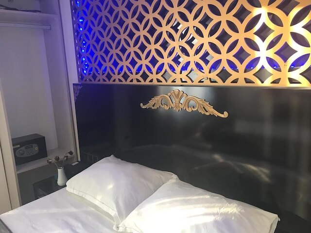 エミリッド ホテル