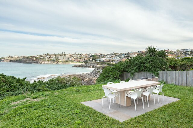 ウォーターフロント ガーデン アパートメント