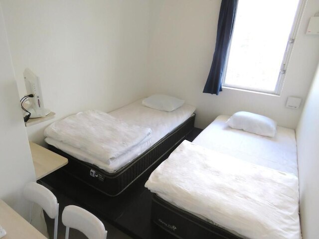 那覇市松尾 個室ホステル美らキャビン