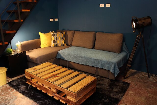 ローリング イン (老林居)