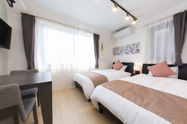 C3 Maison Philippe Shitaya 303