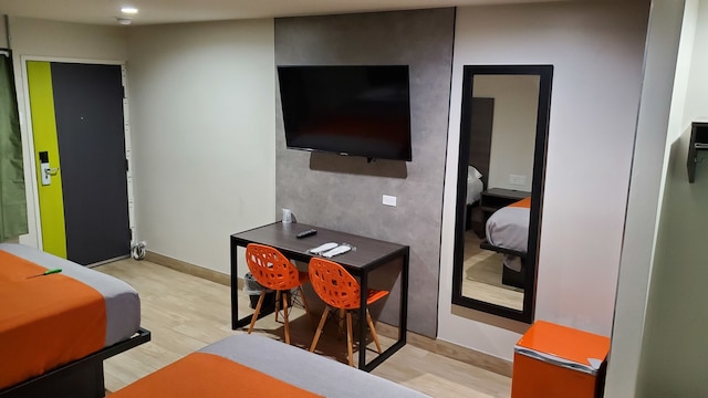 エクスクルーシボ イン & スイーツ