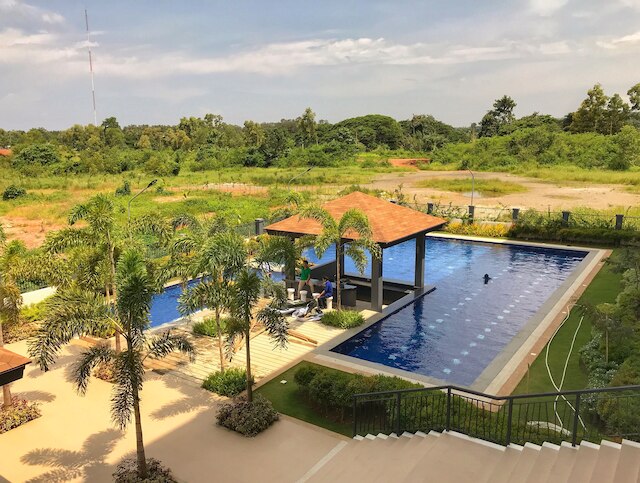 ザ クラウン レジデンシス アト ハーバー スプリングス