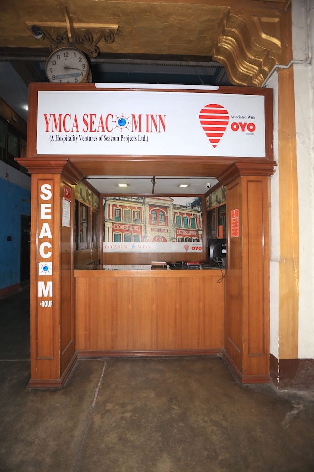 YMCA シーコム イン