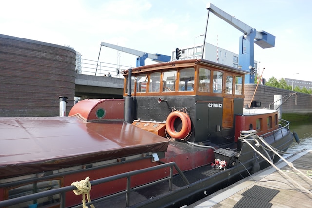 ボートホテル ロッテルダム アンナ