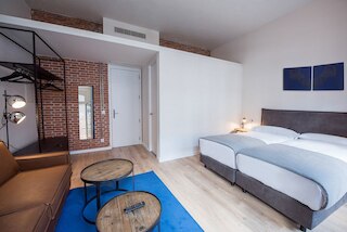 ルーム00 グラン・ビア・ホステル