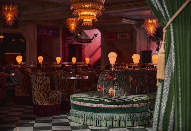 ラファイエット・ホテル＆クラブ