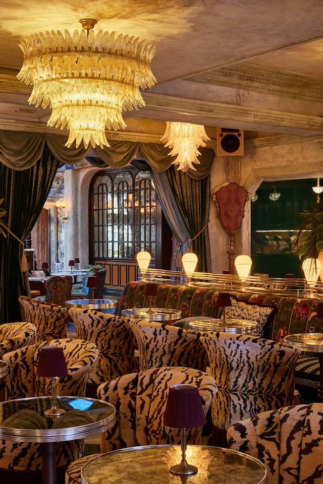 ラファイエット・ホテル＆クラブ