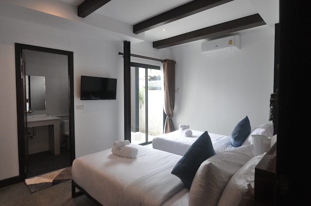 ザ エイト ラトヴィティ ハウス