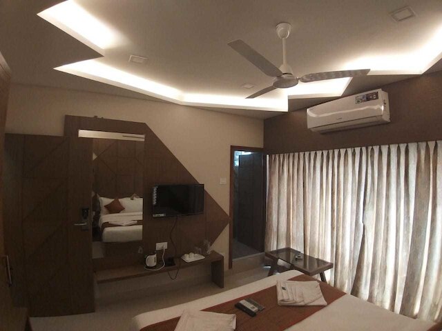 グランド エレガント