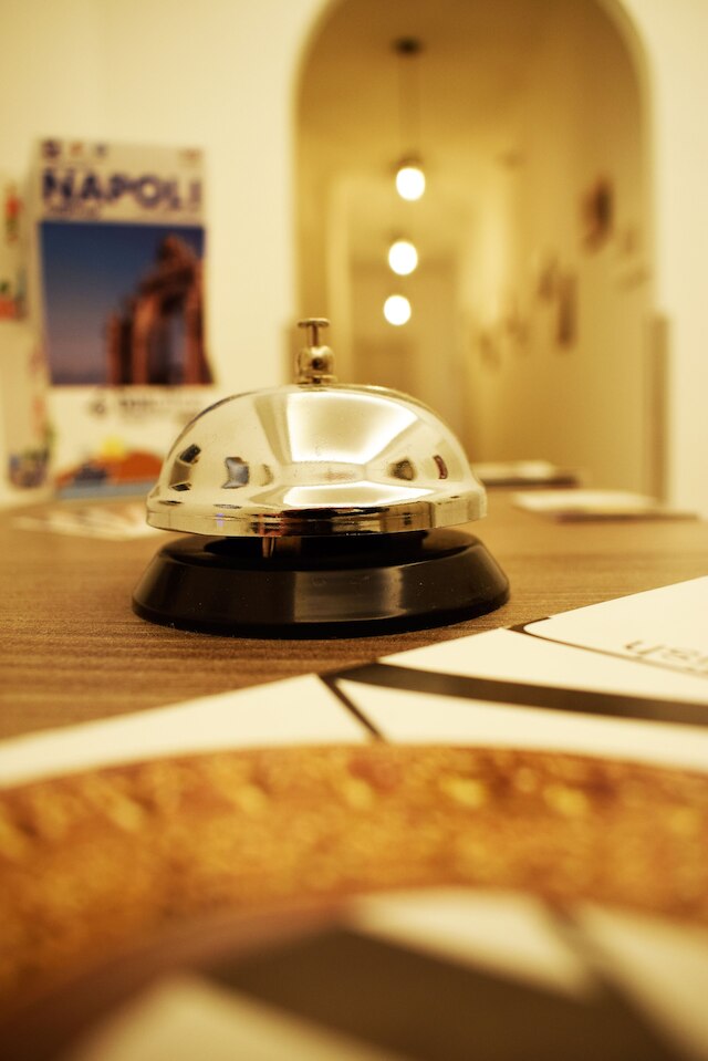 ネアポリス ピエ