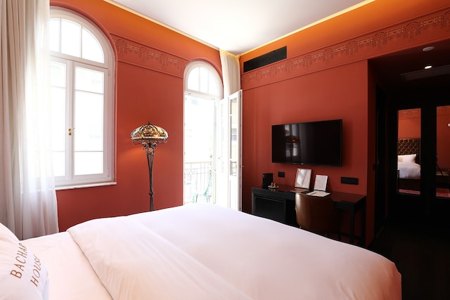 バチャル ハウス