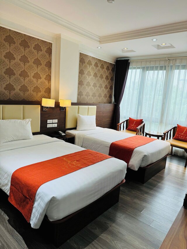 ラックフル ホテル