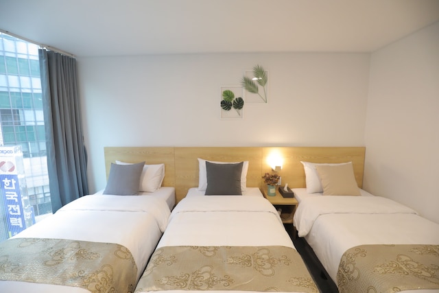 ライン ホテル ミョンドン