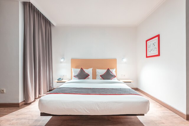 スーパー OYO タウンハウス 2 ホテル グヌン サハリ