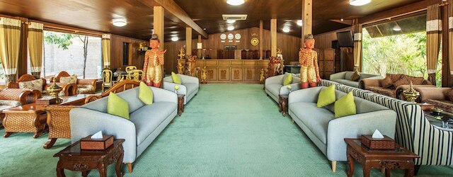 ロイヤル ハウス ホテル