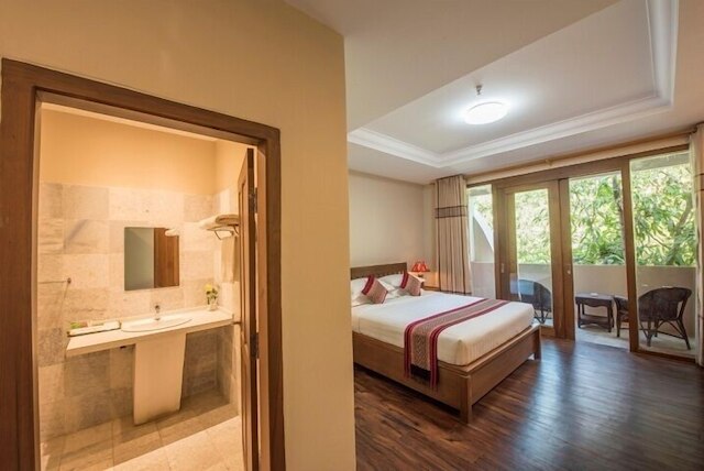 ロイヤル ハウス ホテル