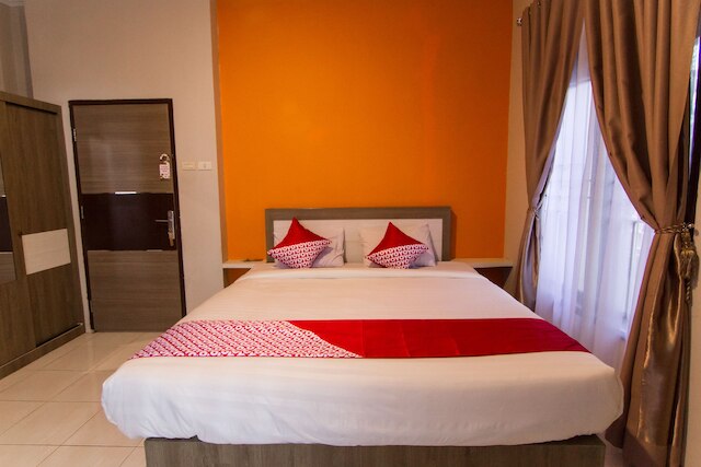 OYO 889 エドテル アマナ ホテル シャリア、Smk ムハマディヤ 1