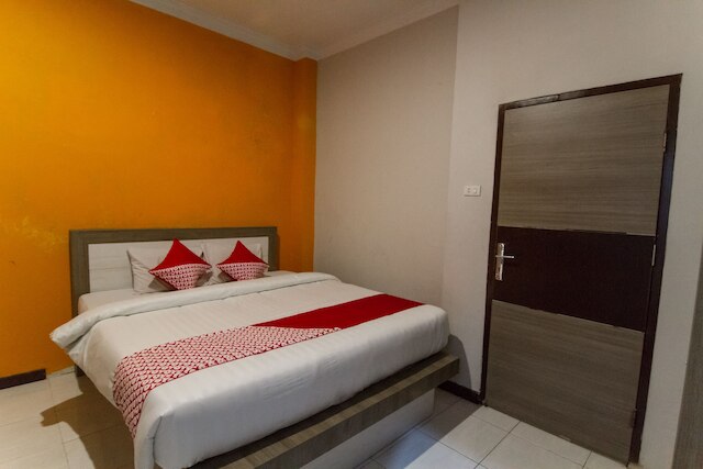 OYO 889 エドテル アマナ ホテル シャリア、Smk ムハマディヤ 1