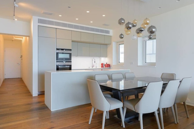 ラグジュアリーな水上のベッドルーム 2 室、ホーリーゲスト