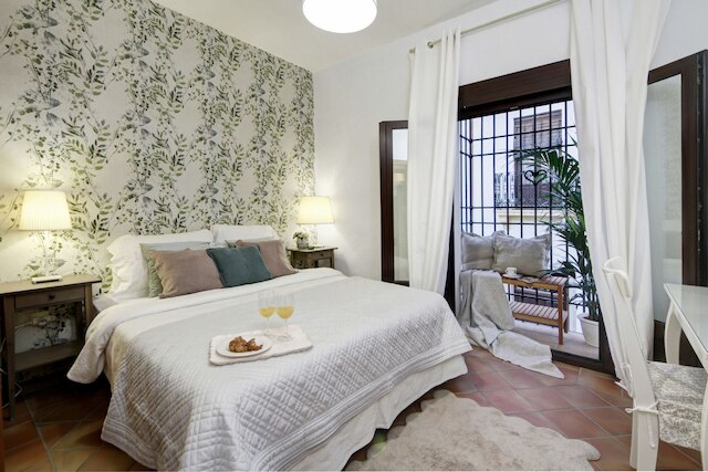 エクスクルーシブ ヴィラ スタニング アルハンブラ ビュー