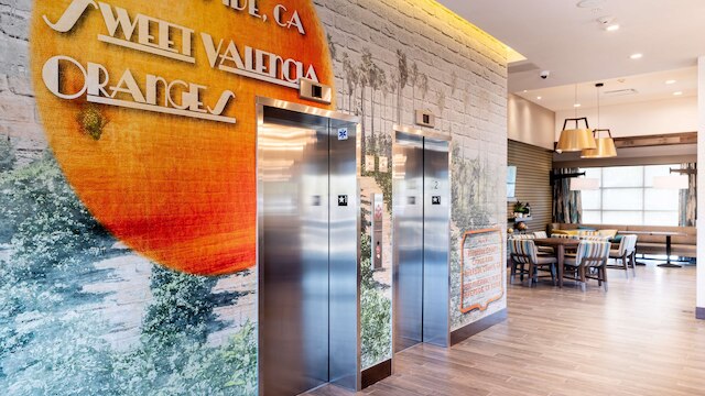 ハンプトン イン リバーサイド ダウンタウン