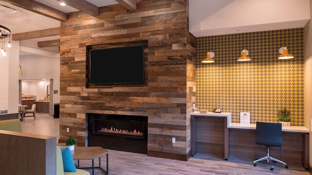 ハンプトン イン リバーサイド ダウンタウン