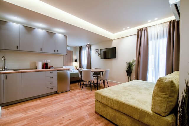 スティル アテネ