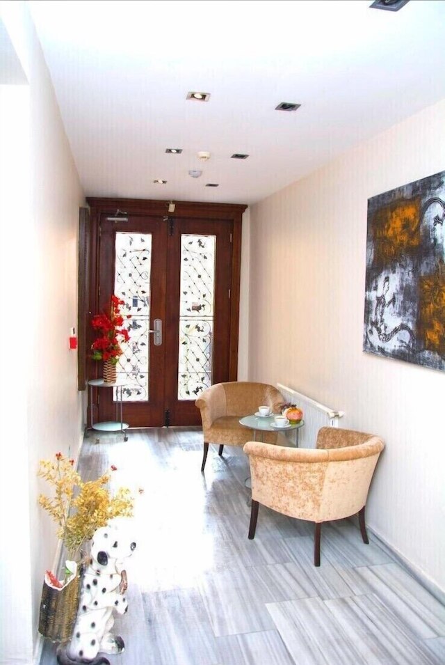 バイソレット アパートメント 1