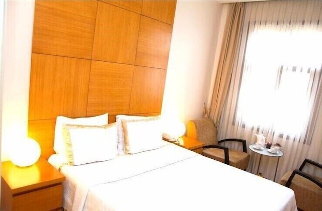 バイソレット アパートメント 1