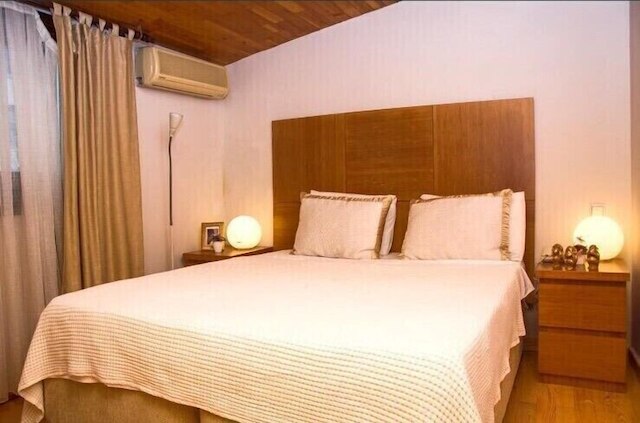 バイソレット アパートメント 1