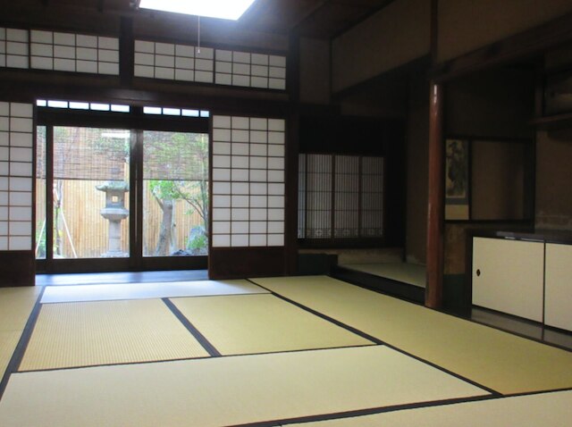 歴史的な蔵のある京町家 丹定