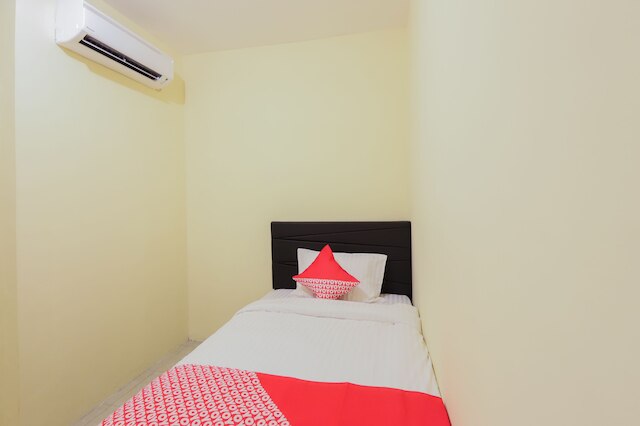 OYO 779 エムエヌ ワン レジデンス シャリア ニア ITC チェンパカ マス ニア カルベ ファーマ