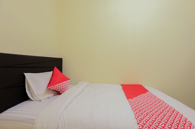 OYO 779 エムエヌ ワン レジデンス シャリア ニア ITC チェンパカ マス ニア カルベ ファーマ