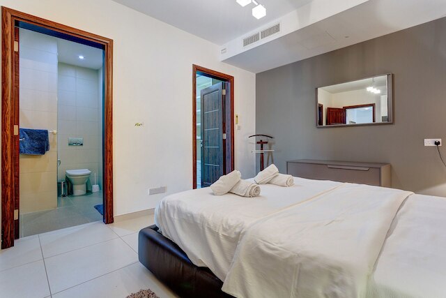 モダンでラグジュアリーなアパートメント、ヴァレッタと港の眺め