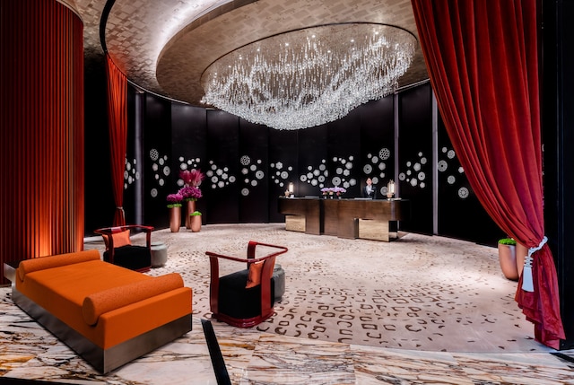 ジュメイラ 広州 (広州卓美亜酒店)