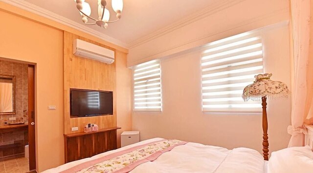 ザ チャーミング ランド (夏日澄藍)