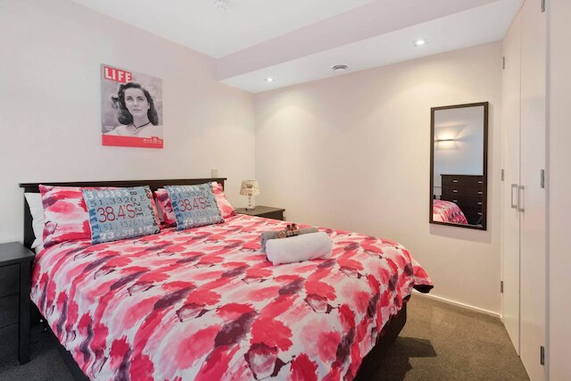 オッサム セントラル ウェリントン アパートメント