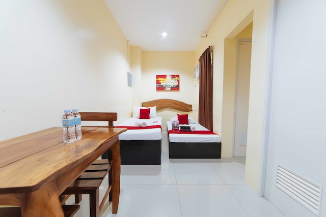 レッドドアーズ ニア ニュー ガバメント センター